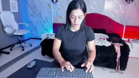 Cristal online show from 07-16-26, 10:10