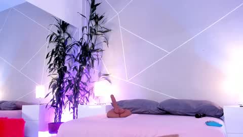 Cristal online show from 01-15-25, 06:54