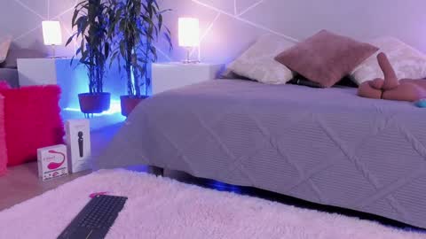 Cristal online show from 01-24-25, 05:10