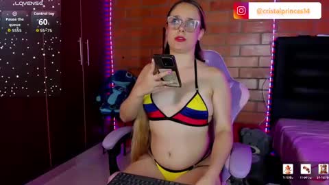 Snapshot of cristal_princess_ chatting on 06-18-26, 03:07 Cristal online show from 06-18-26, 03:07