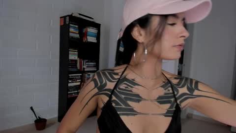 Cristal  online show from 02-16-26, 08:49