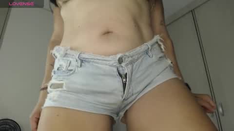 Snapshot of cristal_sexyboobs_ chatting on 09-10-25, 10:54 Cristal online show from 09-10-25, 10:54