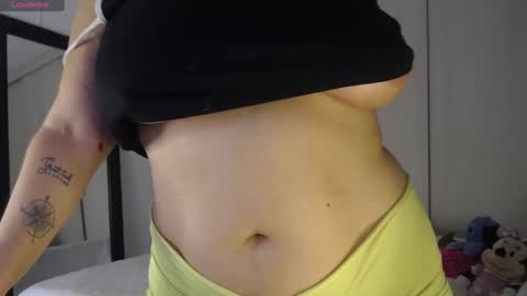 Snapshot of cristal_sexyboobs_ chatting on 10-05-25, 04:16 Cristal online show from 10-05-25, 04:16