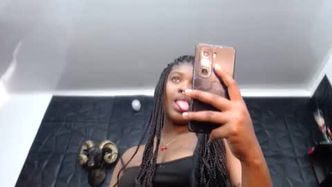 Snapshot of cristal_smith06 chatting on 03-22-26, 02:42 Hanna online show from 03-22-26, 02:42