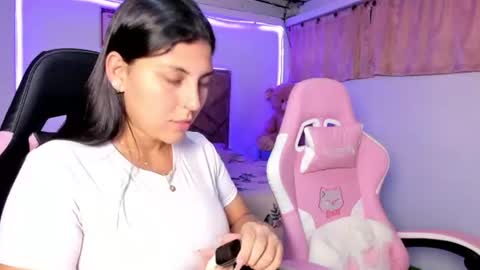 cristal_smith20 online show from 07-03-26, 12:00
