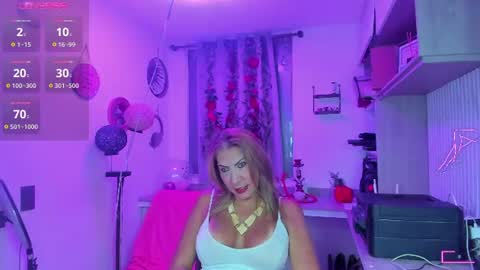 Cristal Ayala online show from 06-15-26, 12:46