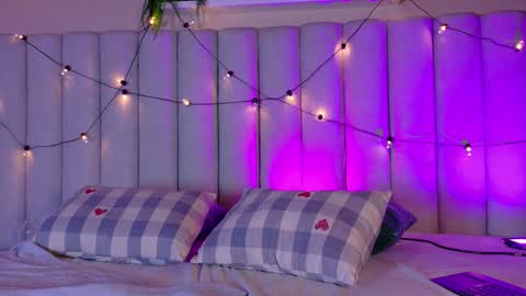 Nicole  Connection time 220pm-910pmCol online show from 01-31-26, 07:45