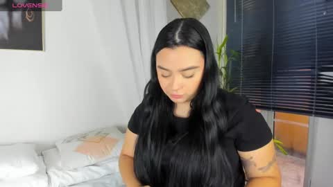 Cristal Cute  online show from 12-21-24, 12:16