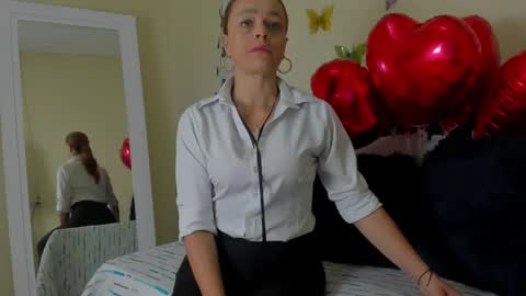 Snapshot of cristalwalker__ chatting on 03-03-25, 11:11 cristal walker online show from 03-03-25, 11:11
