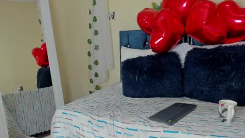 Snapshot of cristalwalker__ chatting on 03-07-25, 12:34 cristal walker online show from 03-07-25, 12:34