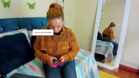 Snapshot of cristalwalker__ chatting on 09-26-25, 10:41 cristal walker online show from 09-26-25, 10:41
