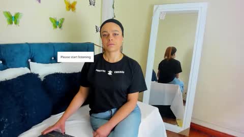 Snapshot of cristalwalker__ chatting on 10-17-25, 11:46 cristal walker online show from 10-17-25, 11:46