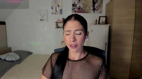 veronika online show from 04-19-26, 03:39