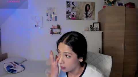 veronika online show from 07-20-26, 03:54
