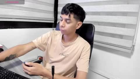 Snapshot of cristhian_slytherin chatting on 09-25-25, 05:55 cristhian online show from 09-25-25, 05:55