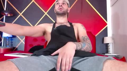 Snapshot of cristian_hot9 chatting on 09-21-25, 04:41 cristian hot9 online show from 09-21-25, 04:41