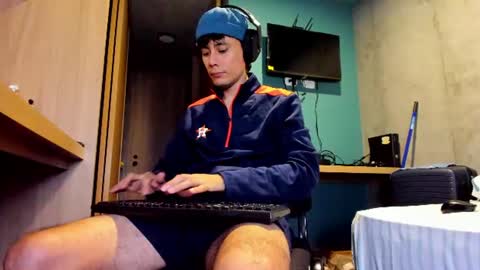 Cristian  online show from 08-06-26, 12:12