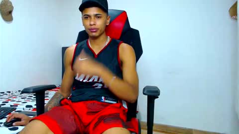 Snapshot of cristiantayron chatting on 05-08-26, 07:57 cristian online show from 05-08-26, 07:57