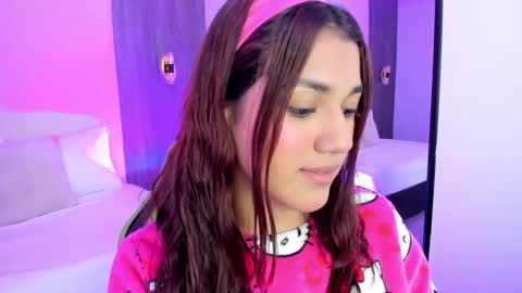 C R I S T I N online show from 03-21-26, 06:11