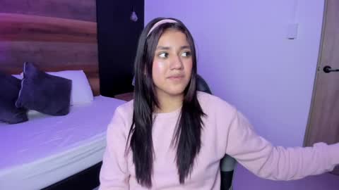 C R I S T I N online show from 04-21-26, 01:42