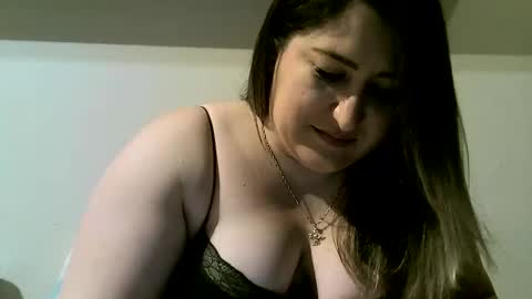 cristina20021991 online show from 04-15-26, 05:58