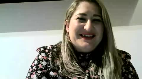 cristina20021991 online show from 04-29-26, 02:26