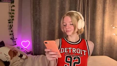 Marry online show from 05-14-26, 06:37