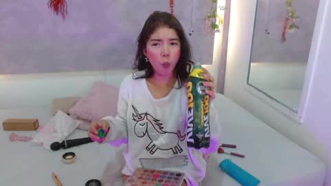 Snapshot of cristinnray chatting on 10-04-25, 11:58 Cristin online show from 10-04-25, 11:58