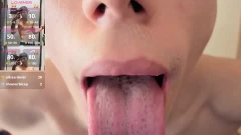 cristopher23  online show from 12-04-25, 08:50