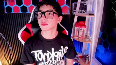Snapshot of cristopher_wild chatting on 04-30-26, 08:57 Cristopher online show from 04-30-26, 08:57