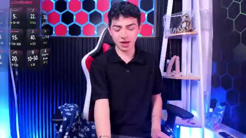 Cristopher  online show from 07-02-26, 08:37