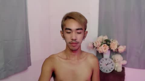 crocodale online show from 10-26-25, 09:42