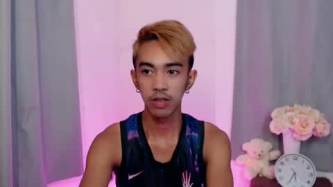 crocodale online show from 11-11-25, 02:06