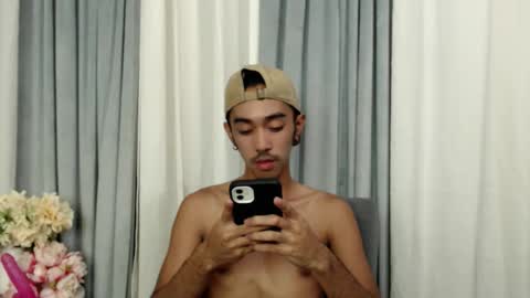 crocodale online show from 04-10-26, 07:57