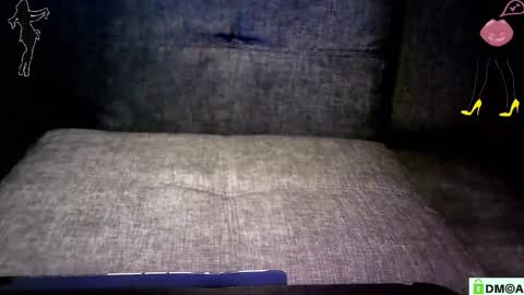 Linda Cross online show from 10-23-25, 02:33