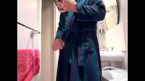 Snapshot of croup45 chatting on 02-24-25, 08:49 croup45 online show from 02-24-25, 08:49