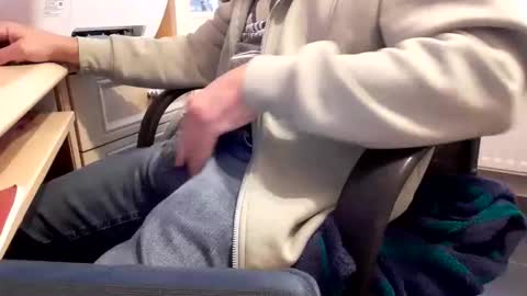 Snapshot of croup45 chatting on 12-01-25, 11:48 croup45 online show from 12-01-25, 11:48