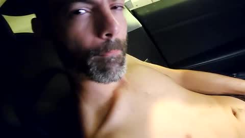 Snapshot of croutardlive chatting on 09-24-25, 06:17 croutardlive online show from 09-24-25, 06:17