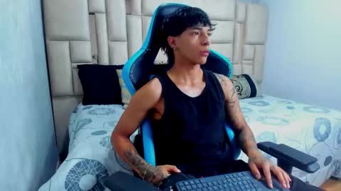 Snapshot of croy_myer chatting on 02-18-26, 10:17 Croy online show from 02-18-26, 10:17