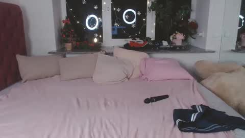 Kitty online show from 12-14-25, 10:09