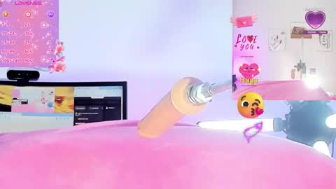 Mia online show from 11-27-25, 01:29