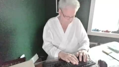 Sugarcane online show from 07-27-26, 10:39