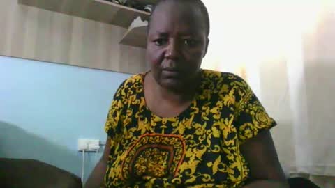 crunchy_g24 online show from 11-12-25, 08:48