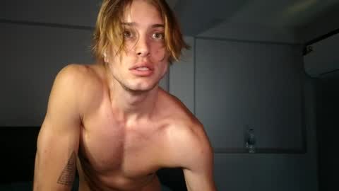 Lin inst lingoodyy online show from 02-06-25, 03:16