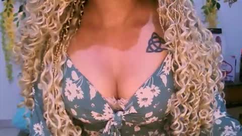 crysrus online show from 11-19-25, 01:05