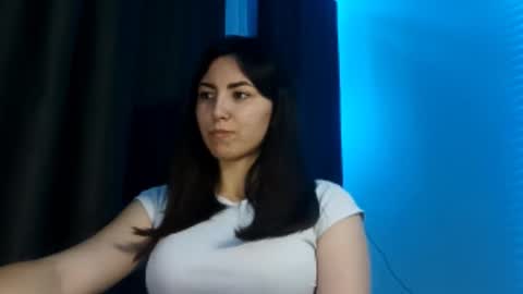 Snapshot of crystabeckelhimer chatting on 12-03-25, 02:48 Alie online show from 12-03-25, 02:48