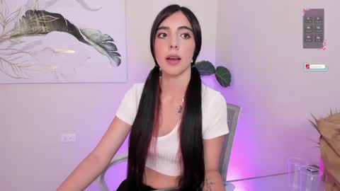 Snapshot of crystal_arlette chatting on 06-01-26, 02:19 crystal_arlette online show from 06-01-26, 02:19