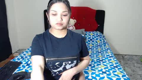 Snapshot of crystal_milkmature chatting on 02-04-25, 11:16   Crystal  Milf online show from 02-04-25, 11:16