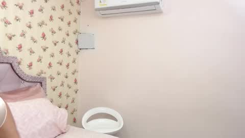Milf Latina online show from 03-20-26, 01:27