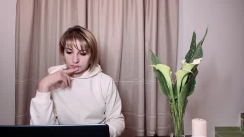 Mary online show from 07-28-26, 08:45